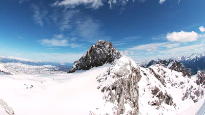 Auf Wiedersehen Dachstein Glacier - you depart with 5m of snow